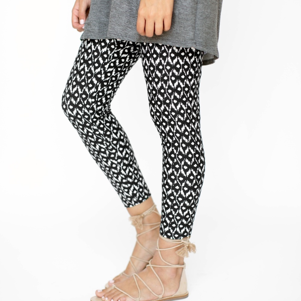 NWT Agnes and Dora Mini IKAT Hop the Bop L… - Picture 2 of 3